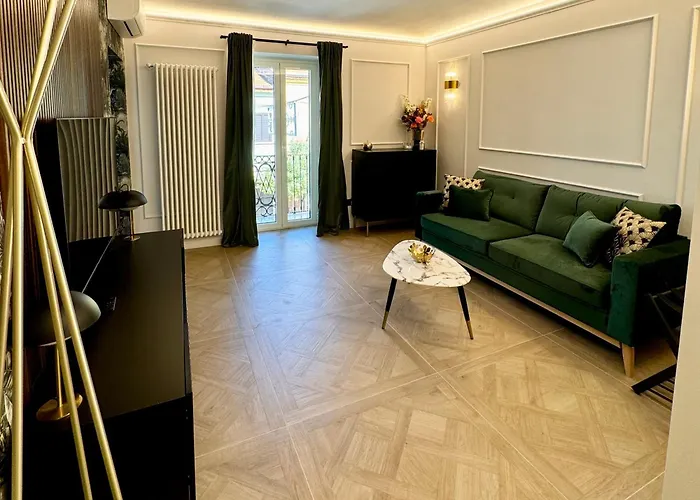 Cloe Boutique Apartment